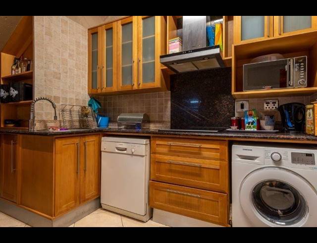 6 BEDROOM HOUSE FOR SALE IN MEYERSDAL